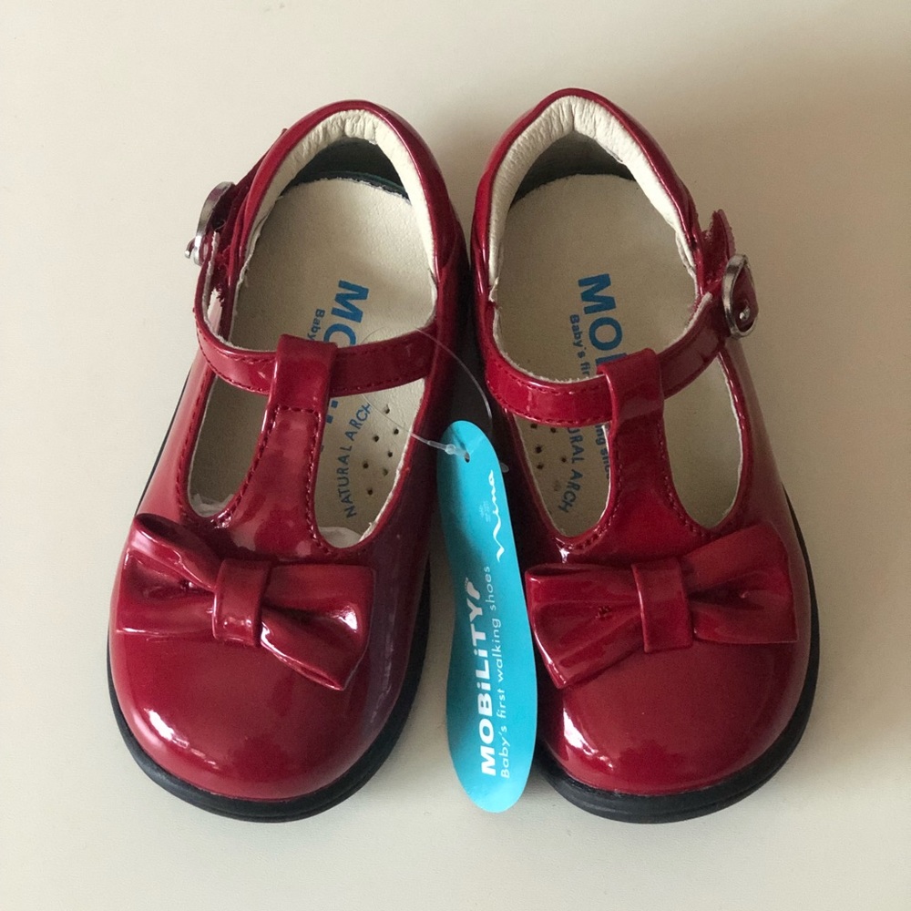 Nina CRUZ patent leather shoes